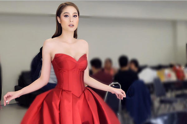 ขวัญ อุษามณี 