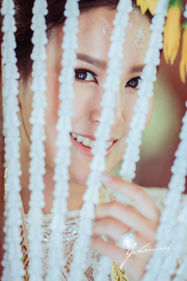 พอลลี่ พรพรรณ หมั้น