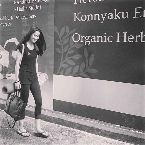 แอน ทองประสม