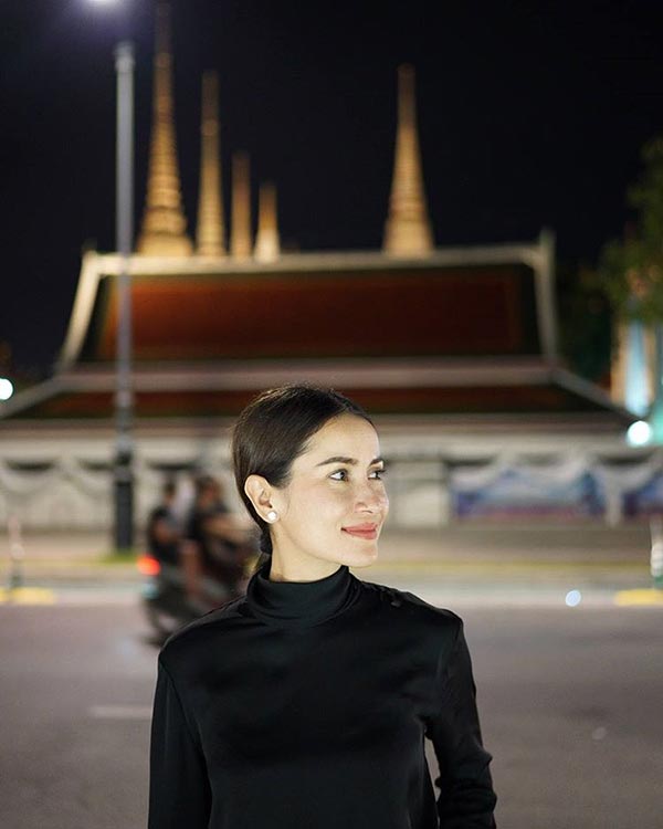 แอน ทองประสม