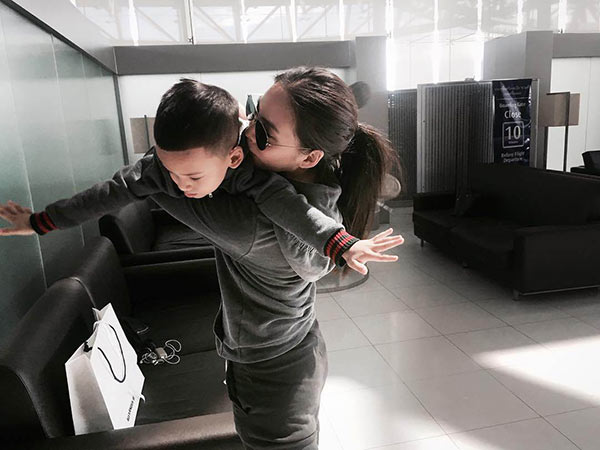 เจนี่ เทียนโพธิ์สุวรรณ เซอร์ไพรส์วันเกิด นานา