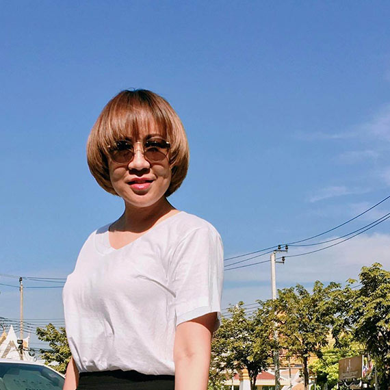 ครูอ้วน มณีนุช ตัดผมทรงใหม่