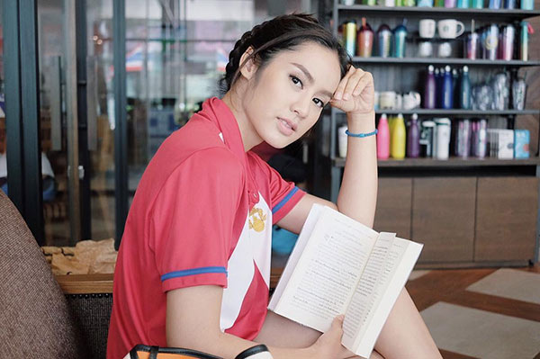 มะนาว ศรศิลป์