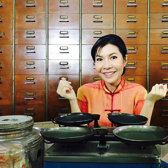 ตุ๊ยตุ่ย พุทธชาด