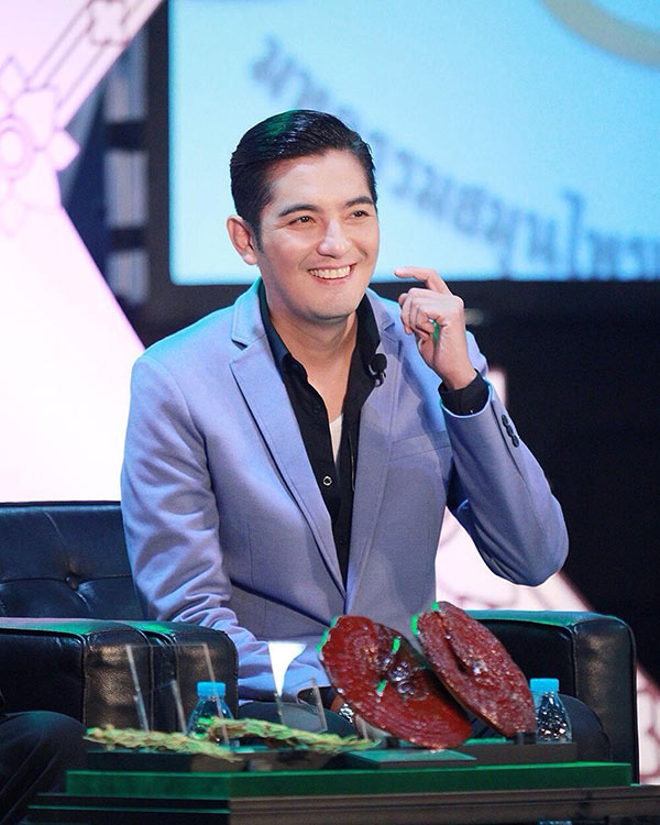 หนุ่ม ศรราม