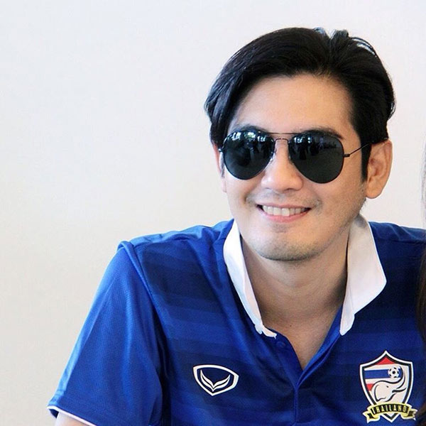 หนุ่ม ศรราม