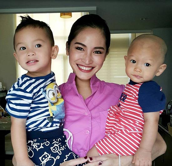 พลอย พลอยพรรณ 