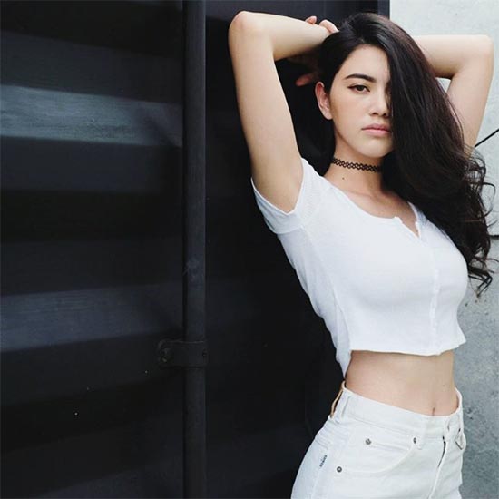 ใหม่ ดาวิกา