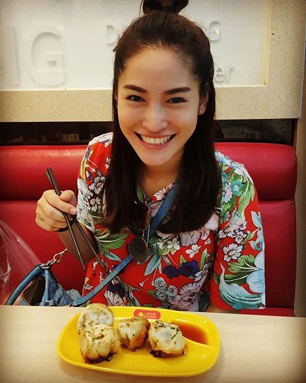 พลอย พลอยพรรณ