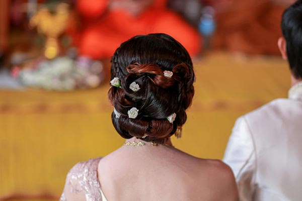 ทรงผมเจ้าสาวงานเช้า