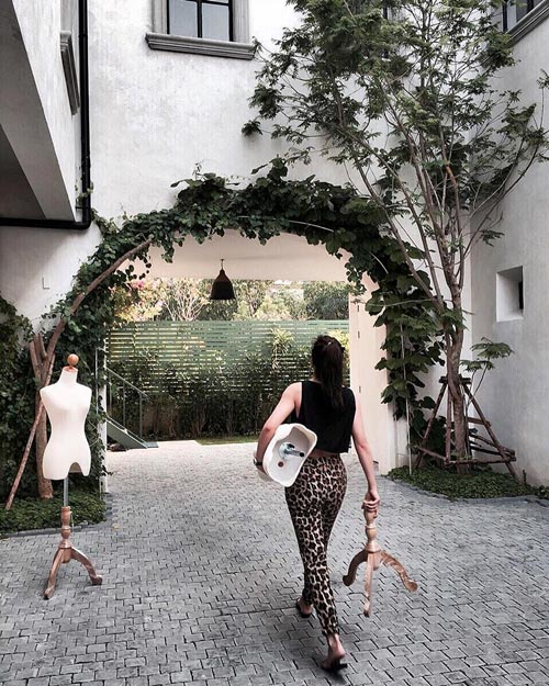 บ้านดาราไทย