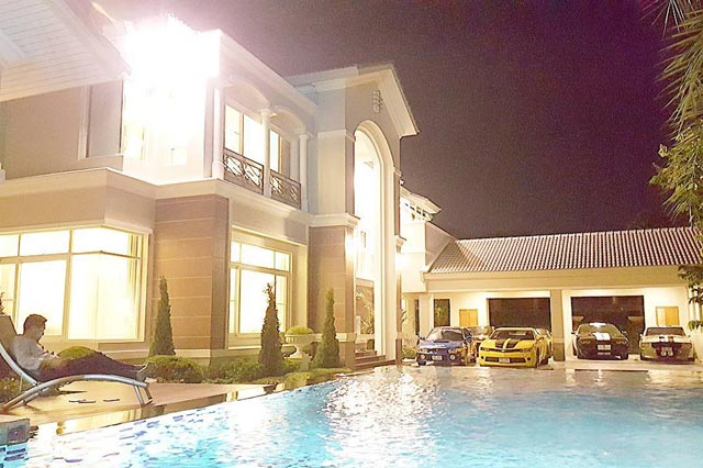 เรือนหอ บ้านดาราไทย