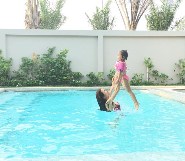 เรือนหอ บ้านดาราไทย