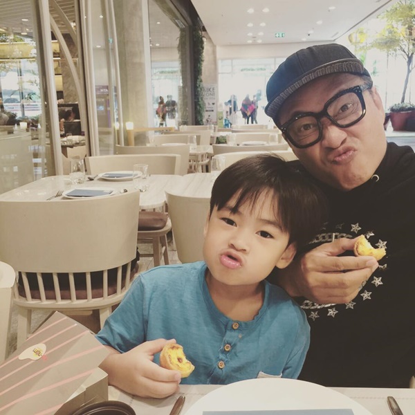 เปิ้ล นาคร