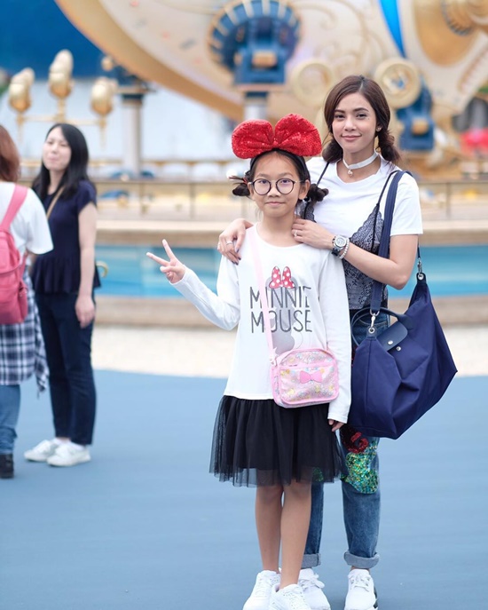  อุ้ม ลักขณา เที่ยวญี่ปุ่น