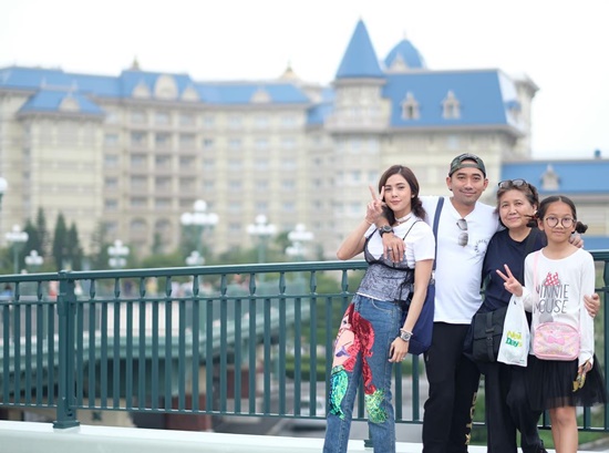  อุ้ม ลักขณา เที่ยวญี่ปุ่น