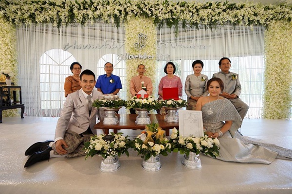  งานแต่งงาน ท๊อฟฟี่ สามบาทห้าสิบ