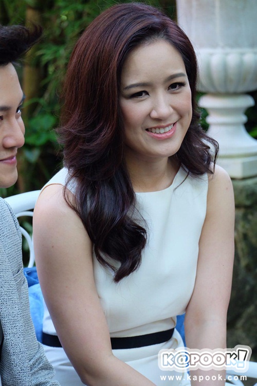   ดีเจอั๋น ภูวนาท