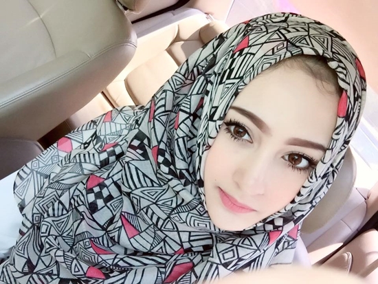 ไซร่า สาวมุสลิมสุดฮอต