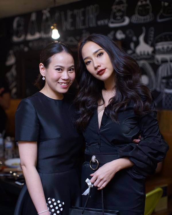 อั้ม พัชราภา แชะภาพกอดคอ ต๊อด ศิณะ 