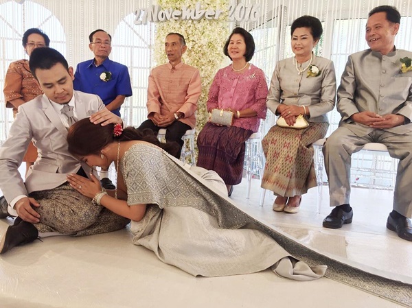  งานแต่งงาน ท๊อฟฟี่ สามบาทห้าสิบ