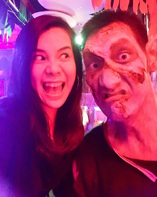 โยกเยก เชิญยิ้ม