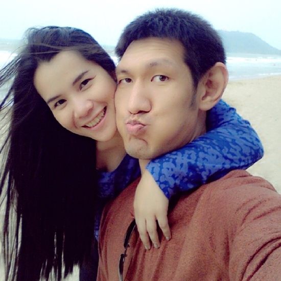 โยกเยก เชิญยิ้ม