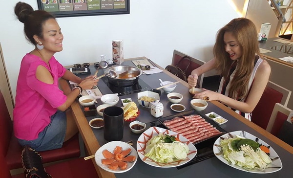 ขวัญ อุษามณี - ลูกแก้ว อติกานต์