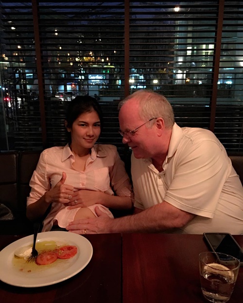 น้องแน๊ต เกศริน