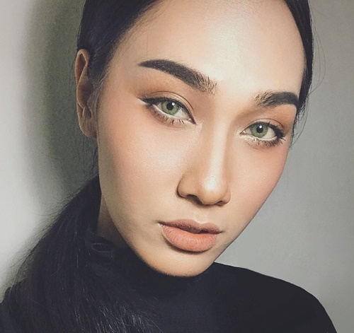 เจสซี่ วาร์ด เฟิร์ส ชวธิดา