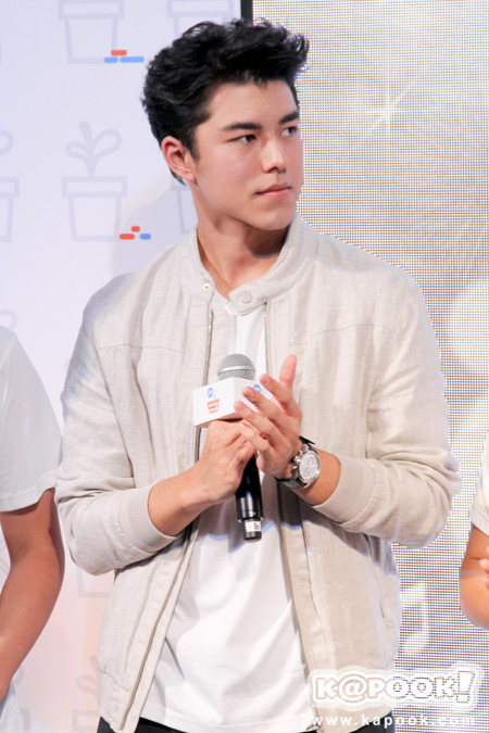 นาย ณภัทร