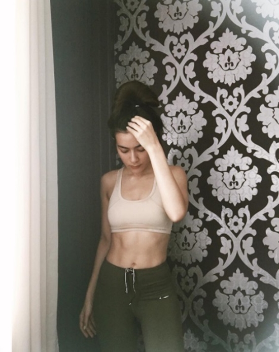 คิมเบอร์ลี่ นิตยสารแพรว