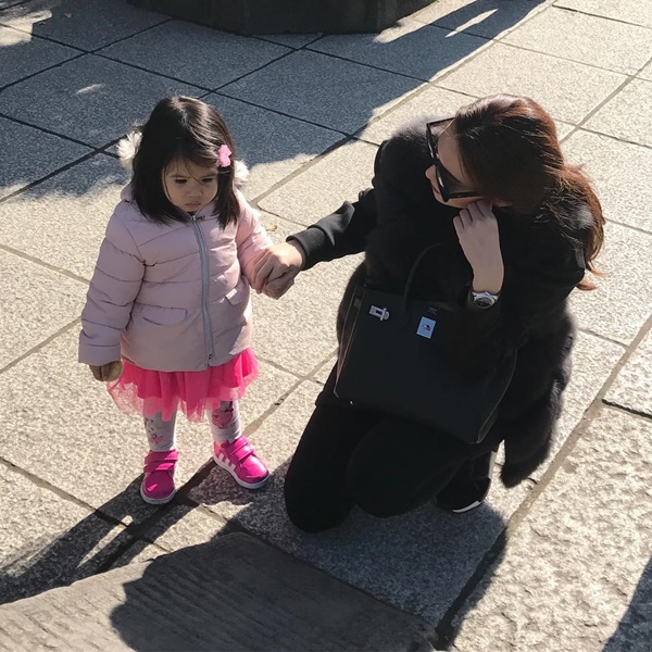 พ่อหนุ่ม แม่เมย์ พา น้องมายู เที่ยวญี่ปุ่น