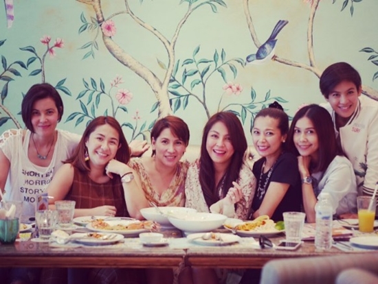 ดาราสาวยุค 90 รวมตัวย้อนอดีต