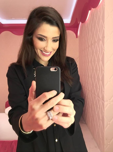 แองจี้ เฮสติ้งส์