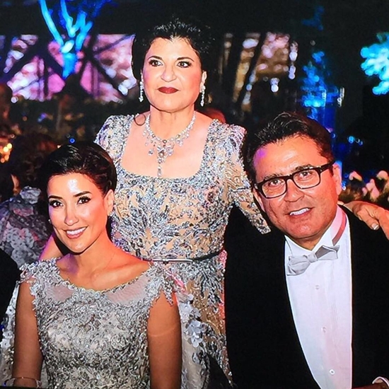 แองจี้ เฮสติ้งส์ 