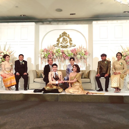  ออฟฟี่ แม็กซิม