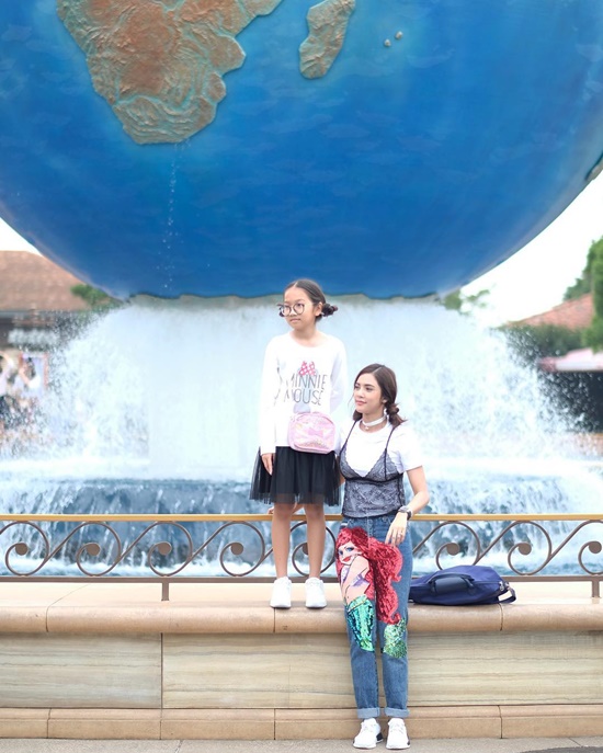  อุ้ม ลักขณา เที่ยวญี่ปุ่น