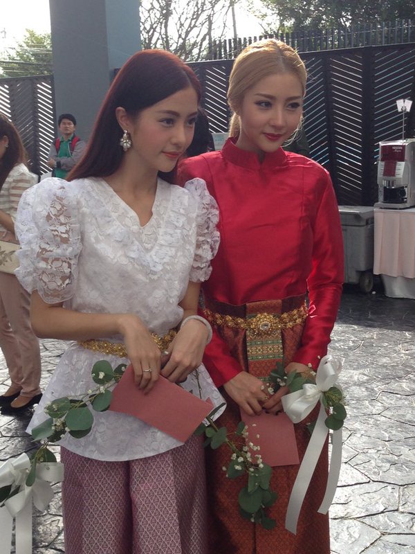 หญิงแย้ แต่งงาน