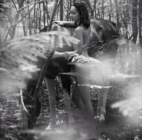 บี น้ำทิพย์ คริส หอวัง