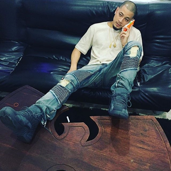 10 สามีดีเด่น