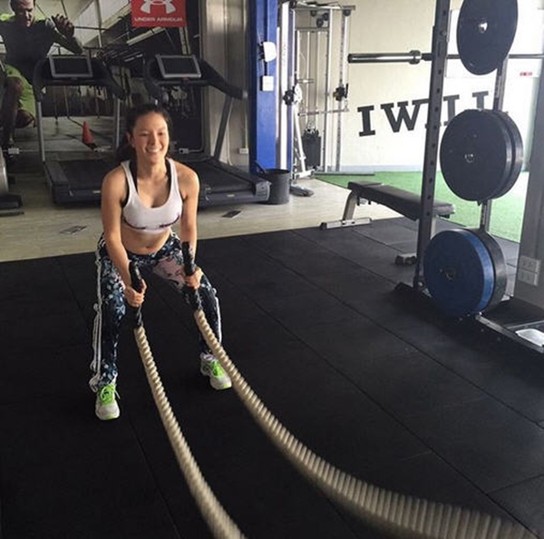 ลีเดีย ท้อง