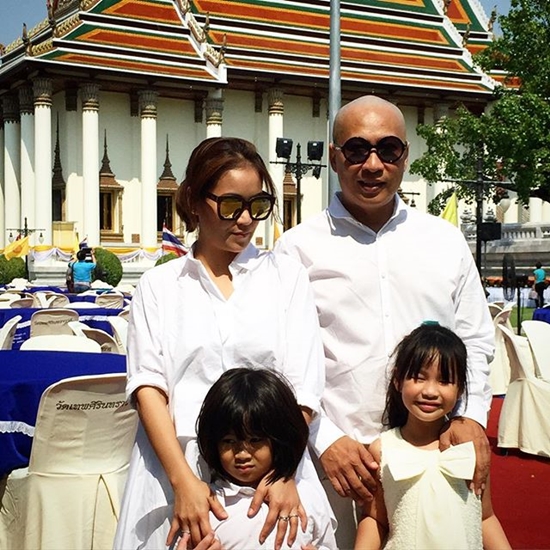  เปิ้ล นาคร - จอนนี่ แอนโฟเน่ 