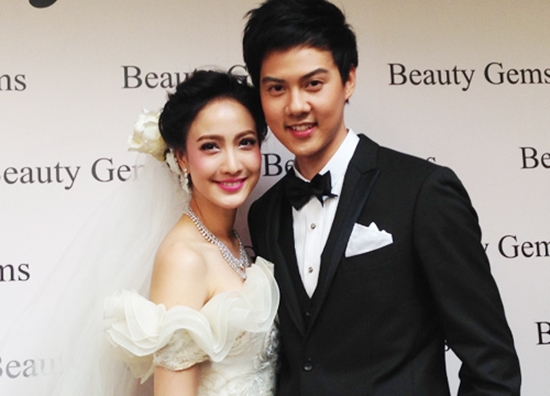 แต้ว ต้น อาชว์