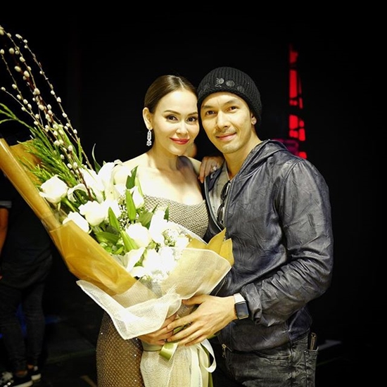 10 สามีดีเด่น