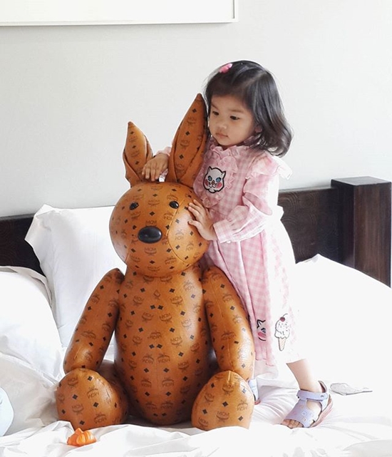 โบว์ แวนด้า น้องมะลิ พาขวัญ