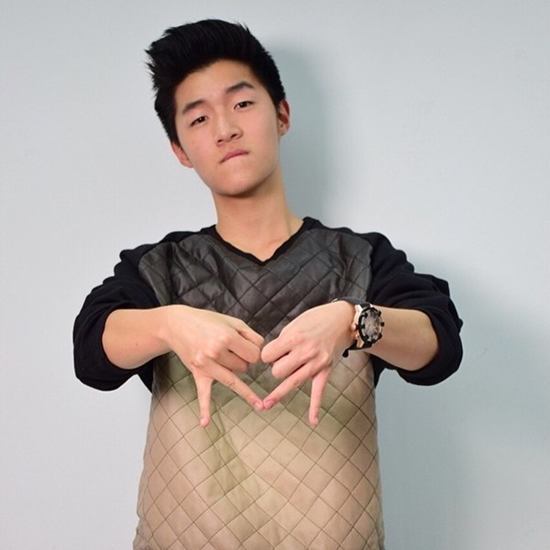 ดาราชุดนักศึกษา