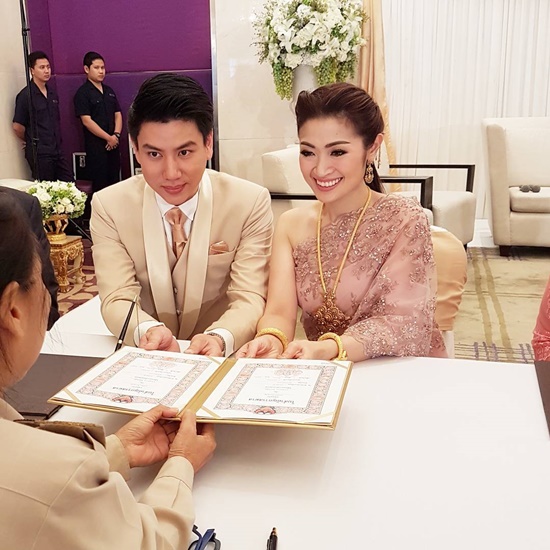 มินนี่ น้องสาวของ มิค บรมวุฒิ - ชาย ชาตโยดม 