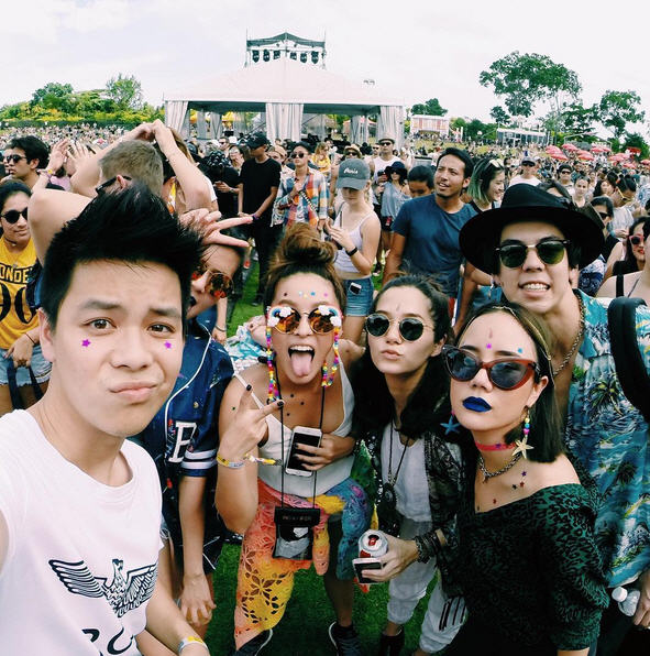 วี วิโอเล็ต นท เดอะสตาร์ พีช พชร