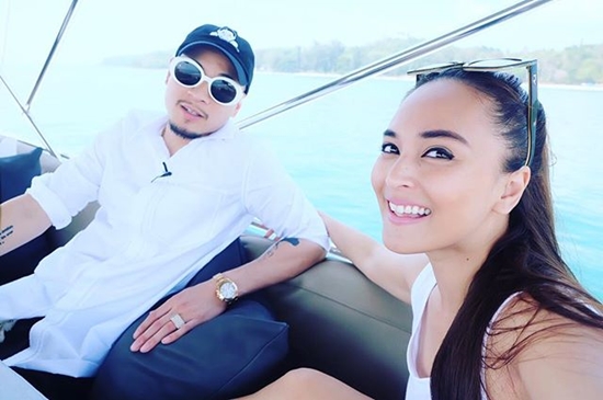 10 สามีดีเด่น